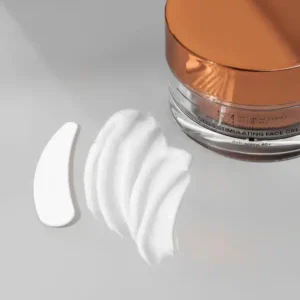 JAUNINAMASIS VEIDO KREMAS 40+ SU GINTARO RŪGŠTIMI IR PEPTIDAIS, 50 ML